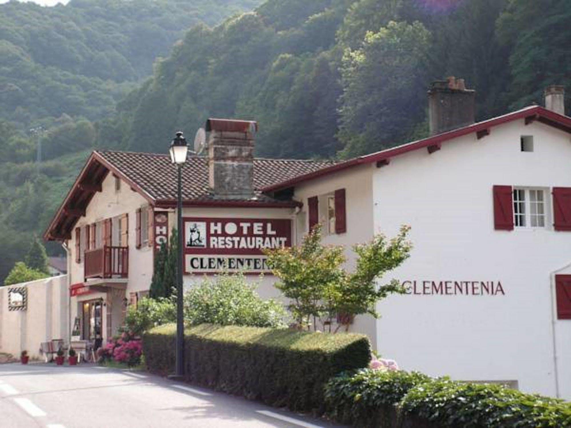 Hotel Le Clementenia Arneguy Екстер'єр фото