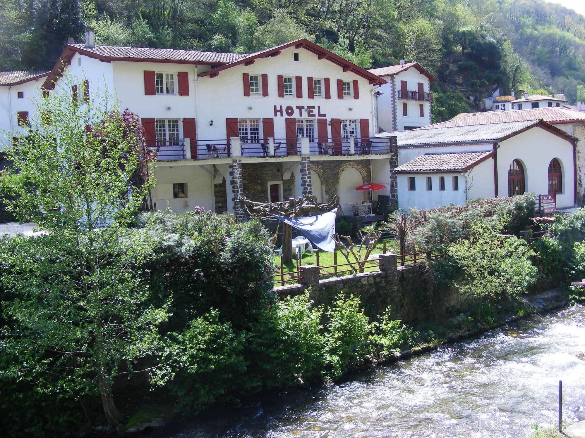 Hotel Le Clementenia Arneguy Екстер'єр фото