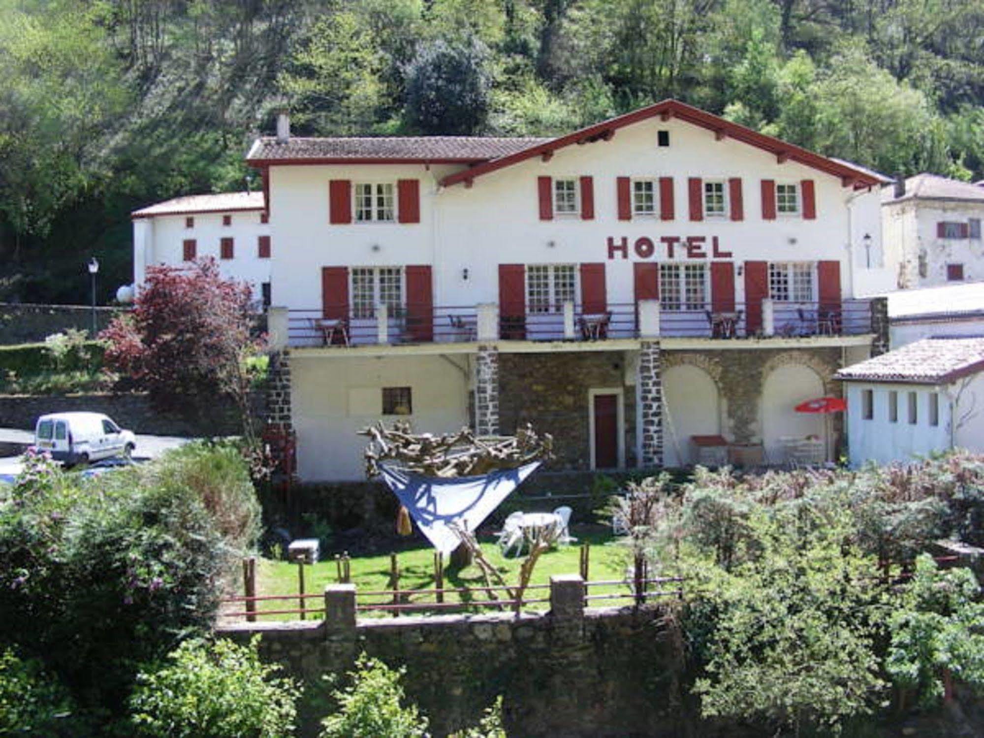 Hotel Le Clementenia Arneguy Екстер'єр фото